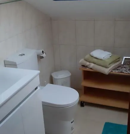 Avenida Nossa Senhora Da Saude Apartmán *